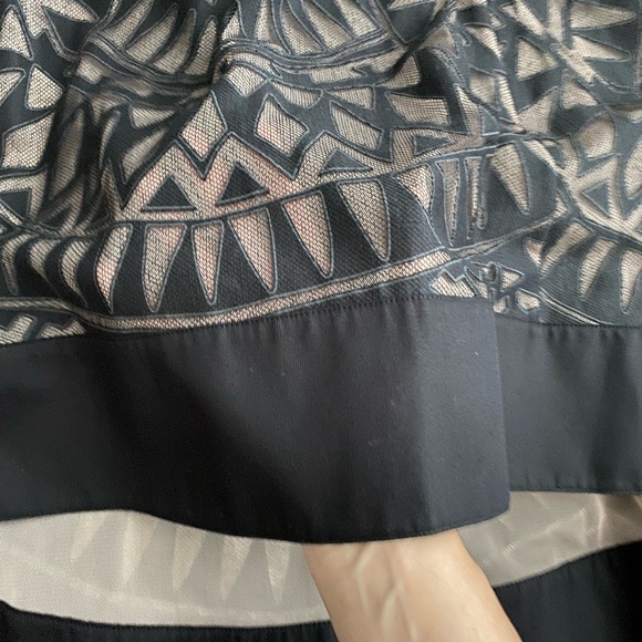 Bcbg high low skirt with shorts white and black available - Picture 15 of 17